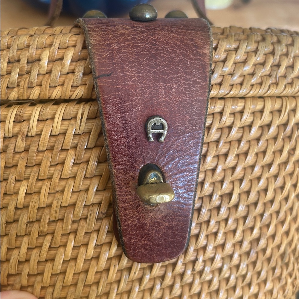 EUC VINTAGE Aigner woven purse - Picture 2 of 5